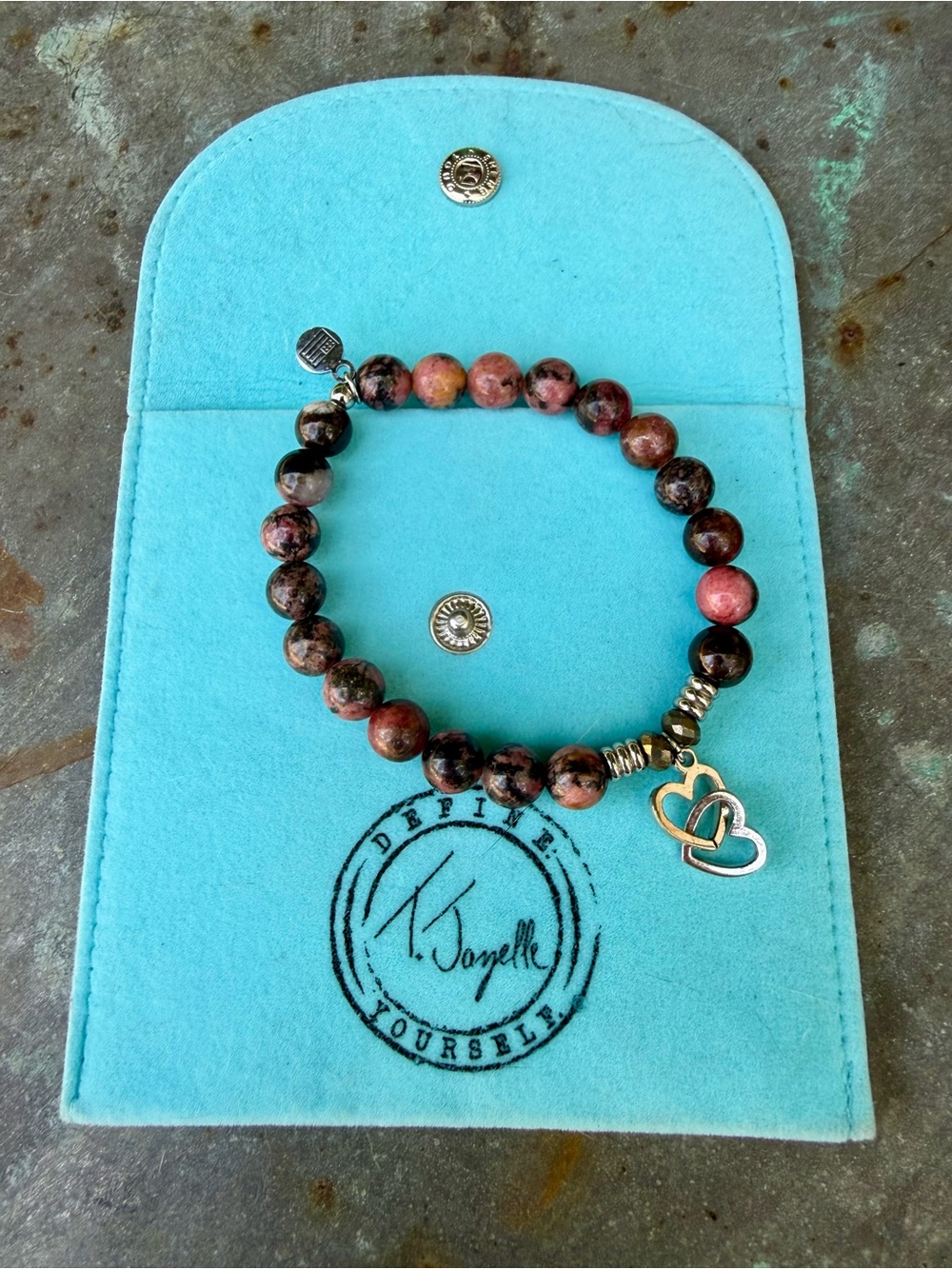 T Jazelle Rhodonite Beaded Bracelet Sterling Silver Interlocking Heart Charm